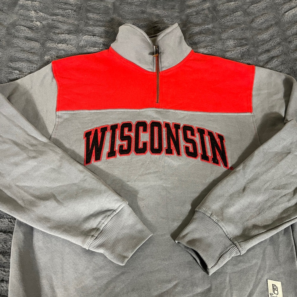 Pressbox Wisconsin Badgers Women Quarter Zip Sweatshirt Gray Red Medium AP388